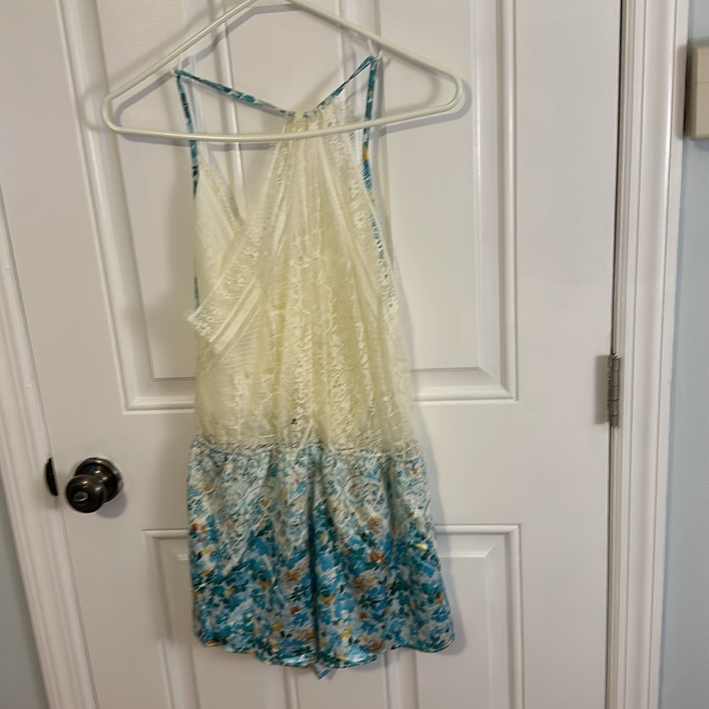 NWT Lulus romper.  Size large - Picture 5 of 6